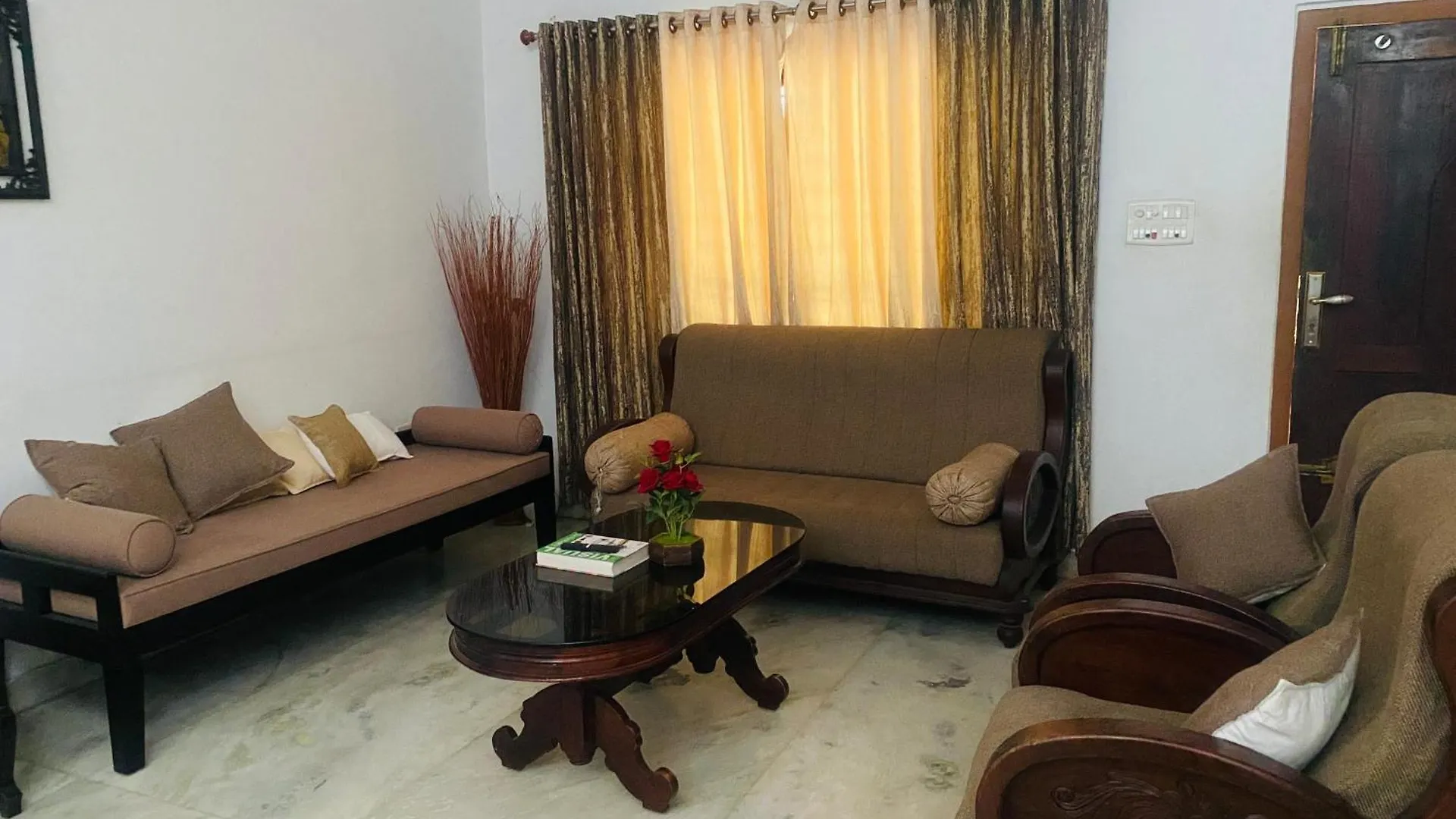 Mampilly Guest House Kottayam